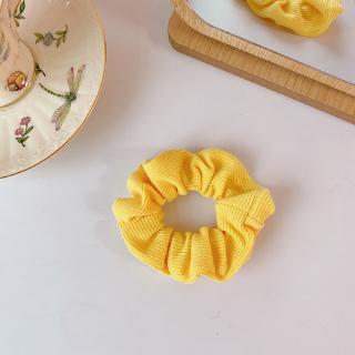 Dây buộc tóc Scrunchie màu vàng