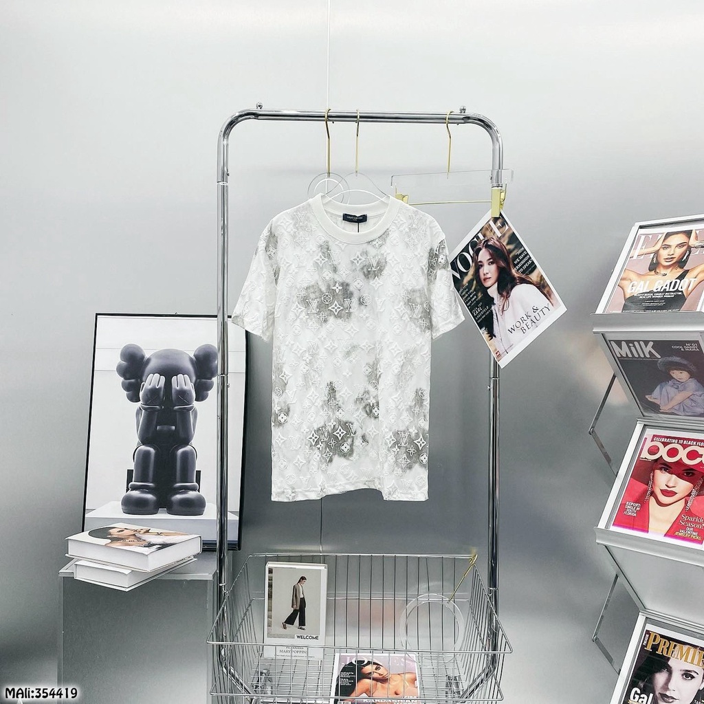 Áo Phông Nữ LV Hoạ Tiết Nổi Vải Cotton Mát Mịn - Áo Phông LV Nữ Nữ Cao Cấp  - Áo Đôi Nam Nữ Cao Cấp