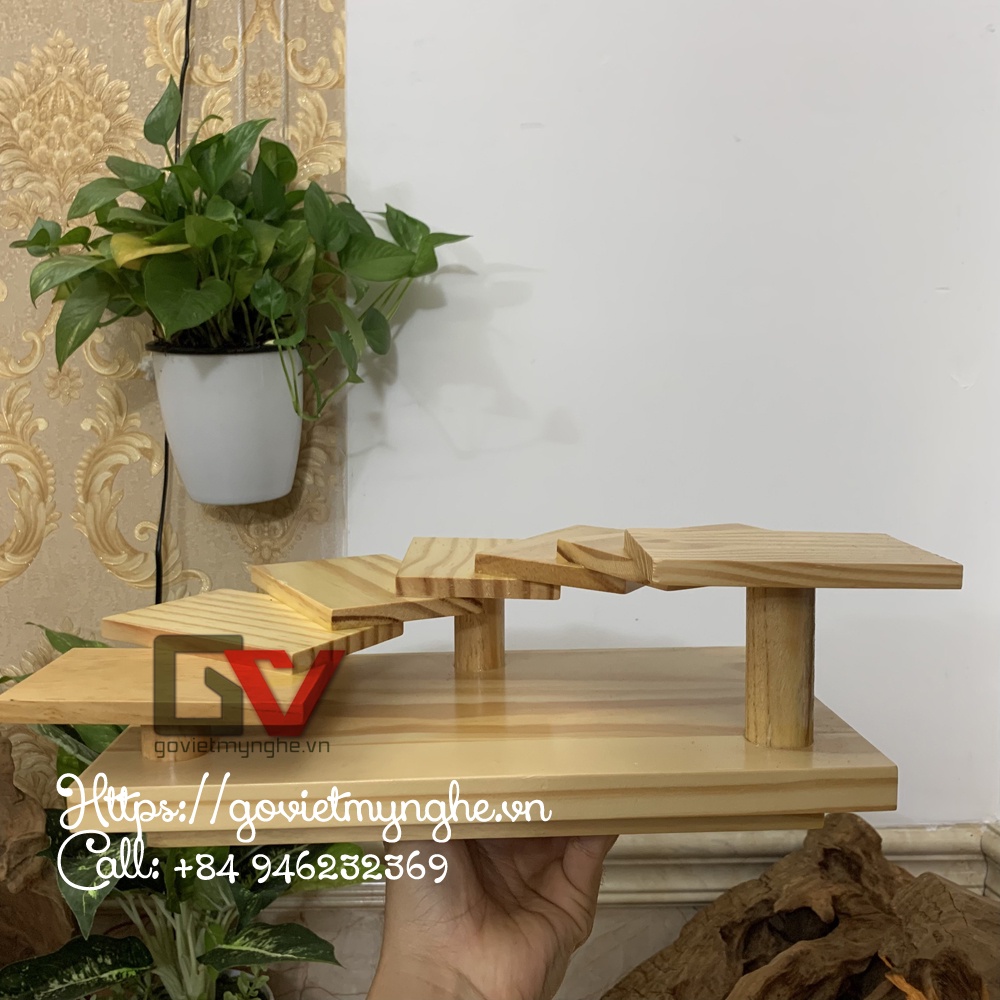 Khay gỗ trưng bày sushi theo phong cách Nhật bản hình bậc thang dạng 7 tầng - Gỗ thông tự nhiên