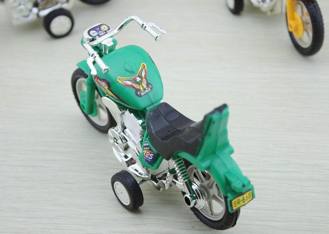 Đồ chơi mô hình xe máy bánh đà 8R-668