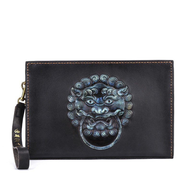 Túi Clutch Nam Da Bò Thật Mặt Lân handmade độc đáo tv608