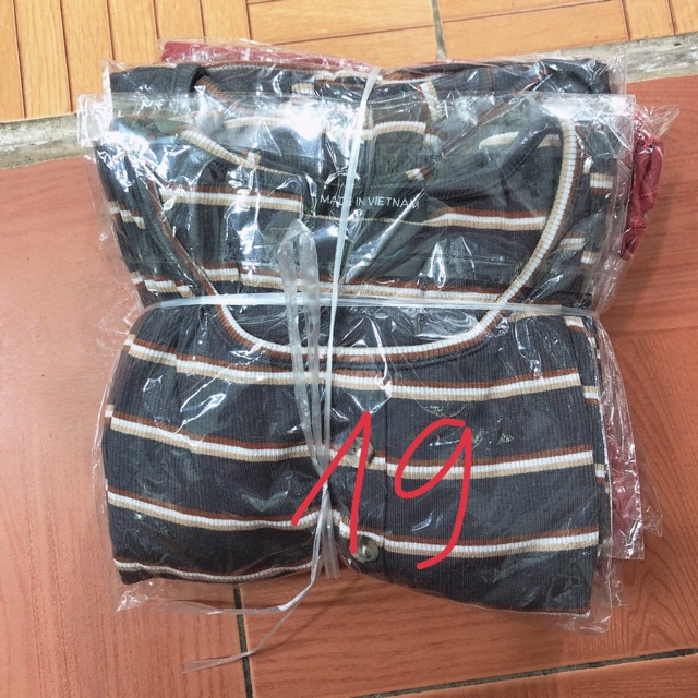 [Mã FASHIONT4WA2 giảm 10K đơn 50K] ÁO CROP TĂM CÚC SIÊU XINH | BigBuy360 - bigbuy360.vn