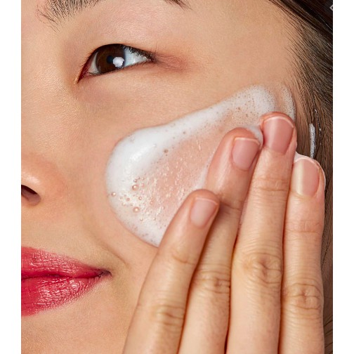 Sữa Rửa Mặt Hoa Cúc Kiehls Calendula Deep Cleansing Foaming tạo bọt giúp làm sạch sâu mà vẫn nhẹ dịu