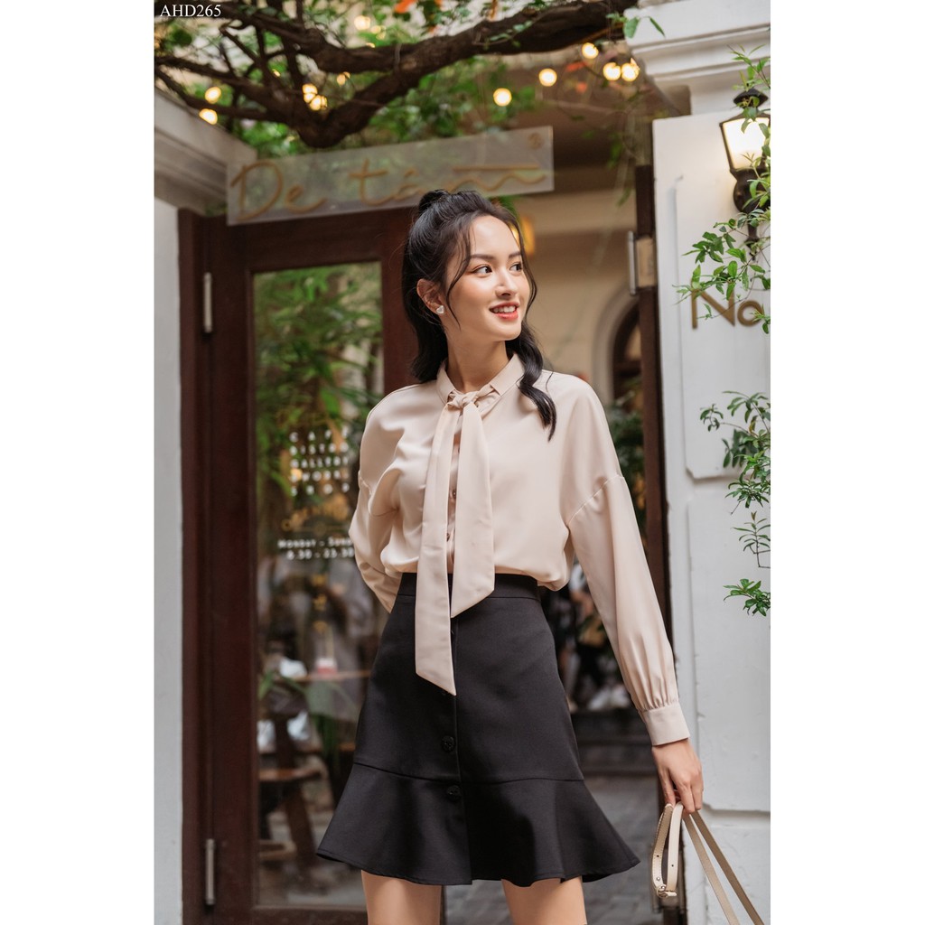 TIIN STORE Áo cổ tàu luồn dây nơ by Tiin | BigBuy360 - bigbuy360.vn