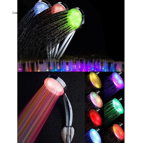 Vòi sen có đèn LED đổi màu không cần điện độc đáo