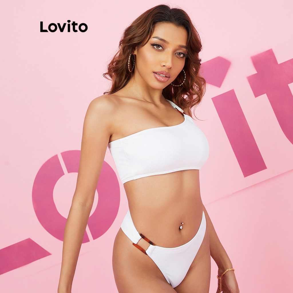 Set bikini Lovito trễ vai kiểu dáng không đối xứng màu trơn sexy L16X215 (màu trắng)