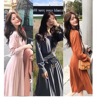 Đầm len xòe xếp ly