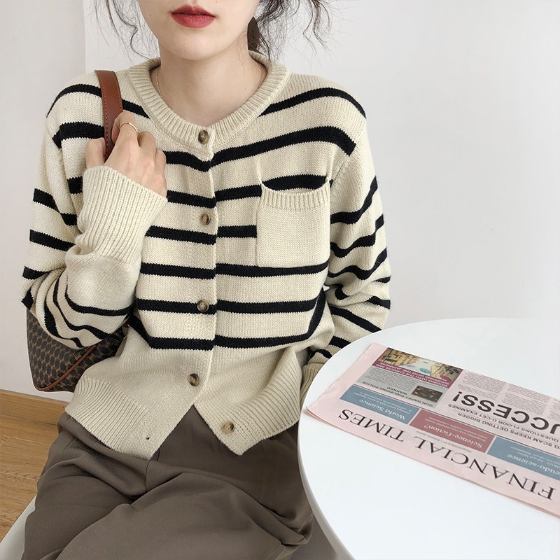CARDIGAN | Áo Khoác Len Nữ Cardigan Cổ Tròn Dài Tay Kẻ Ngang Thu Đông 2021 Phong Cách Ulzzang Hàn Quốc | BigBuy360 - bigbuy360.vn
