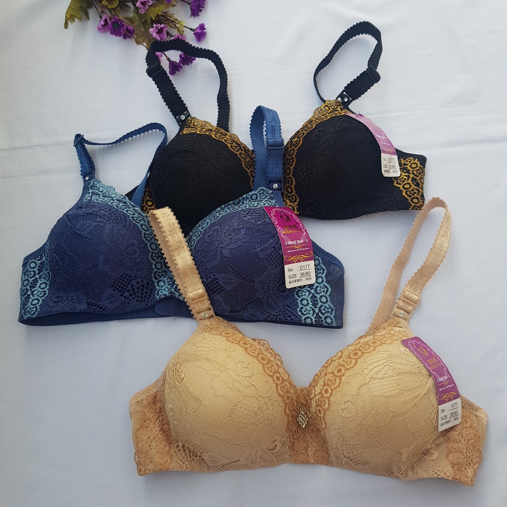 Áo lót không gọng dày vừa, áo mềm ôm ngực D177