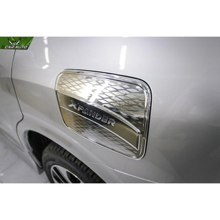Ốp nắp bình xăng xe Xpander 2018