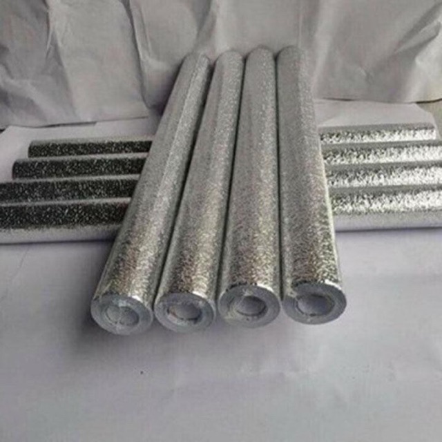 Cuộn giấy bạc dán bếp cách nhiệt, chống thấm khổ 60cm x 3mét