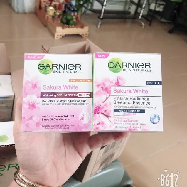 [ rẻ bất ngờ ] combo Kem Dưỡng Trắng Da Garnier Sakura White . ,