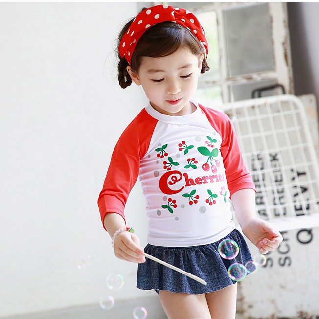 Bộ bơi dài tay bé gái họa tiết cherry đỏ siêu yêu DB04