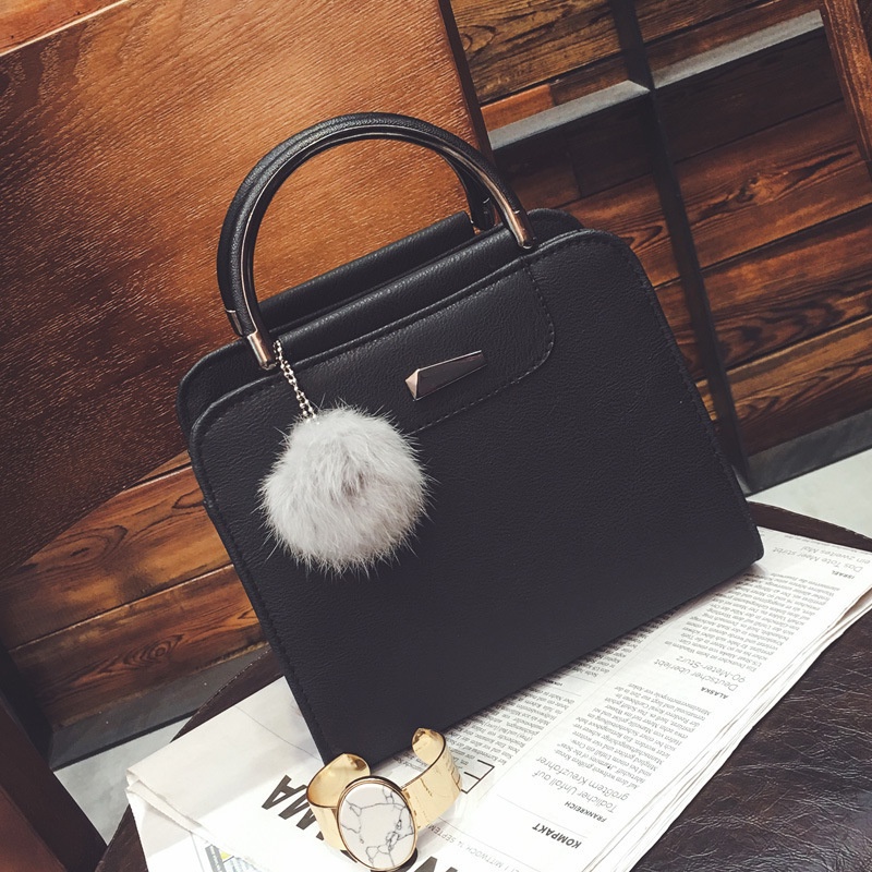 Túi đeo chéo IELGY phủ lông họa tiết đơn giản phong cách Hàn Quốc tùy chọn màu sắc