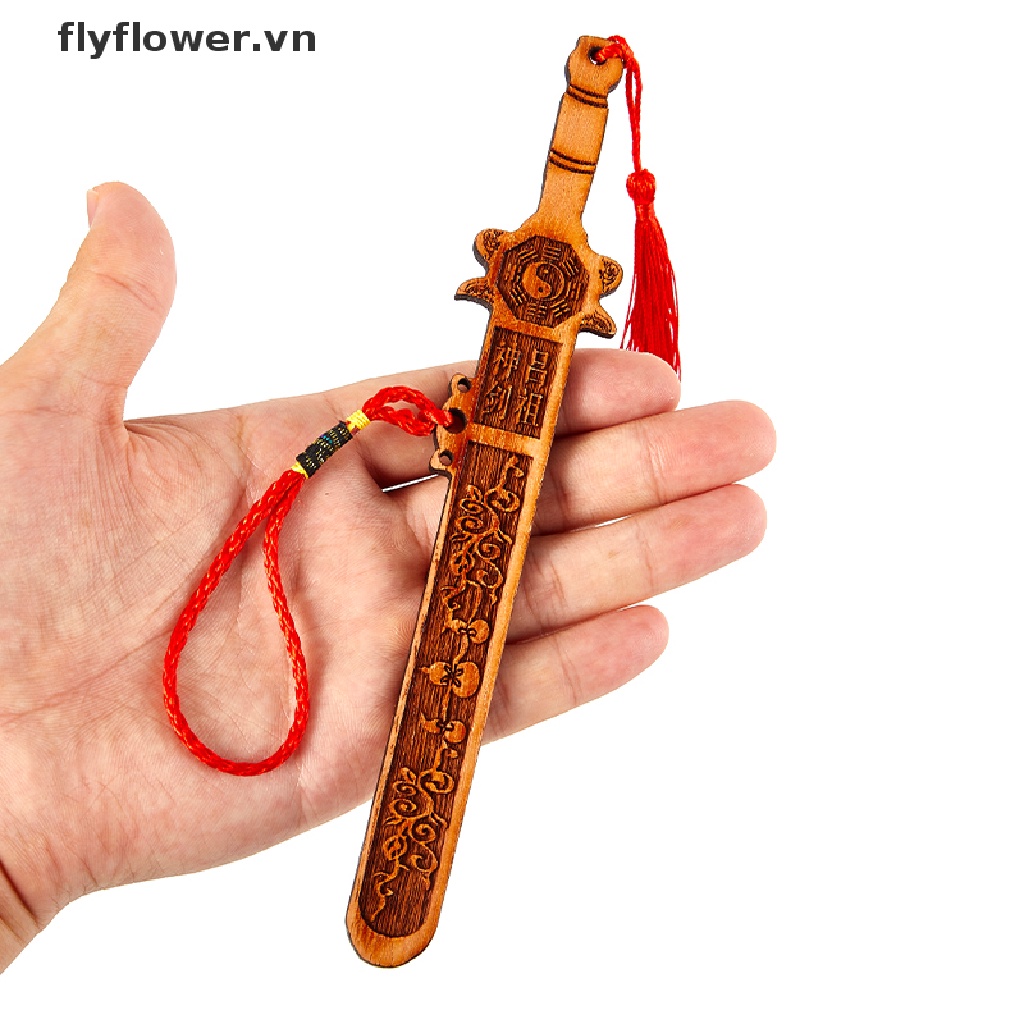 Thanh Kiếm Gỗ Đào Chạm Khắc Thủ Công Phong Thủy