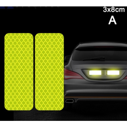 Miếng dán cốp phản quang sau đuôi biển số đăng ký decal sticker cảnh bảo cho xe hơi ô tô tương thích Toyota Vios Innova
