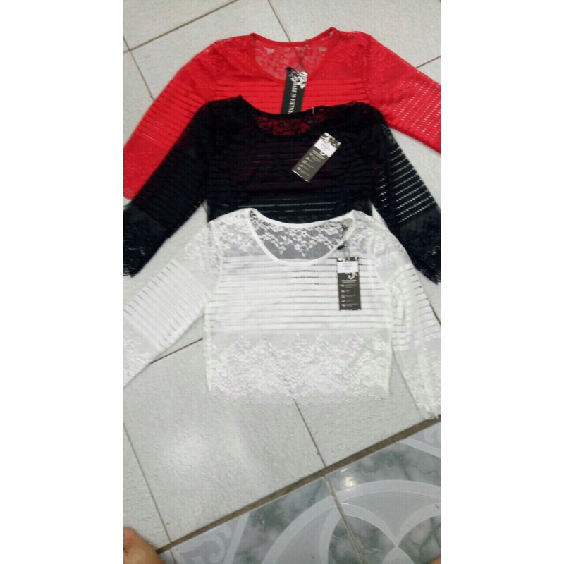 Áo mặc trong váy