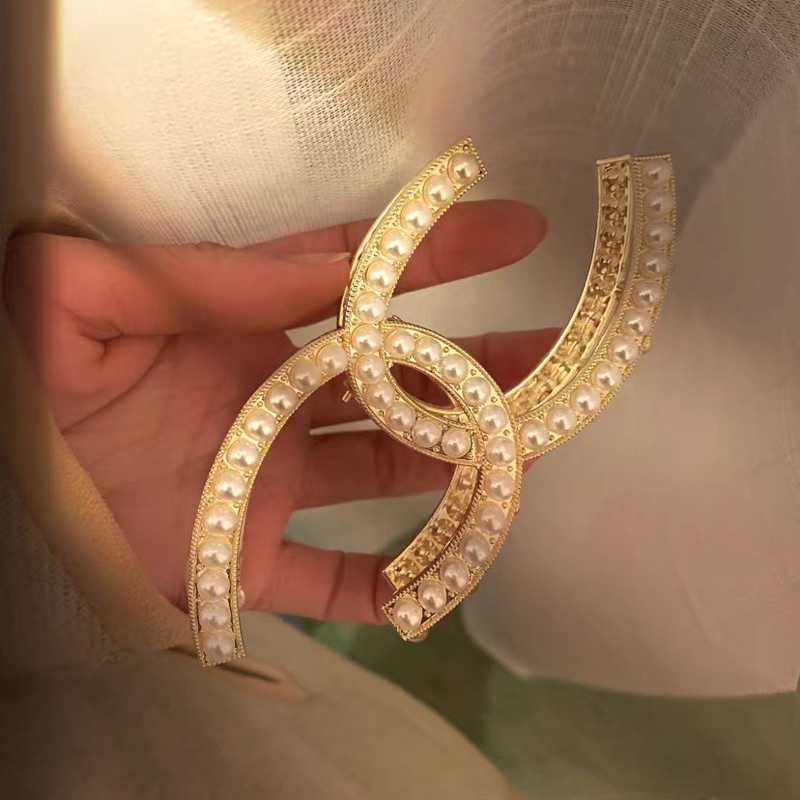 Kẹp tóc ngoạm thời trang cho nữ đính 2 hàng đá sang trọng K2