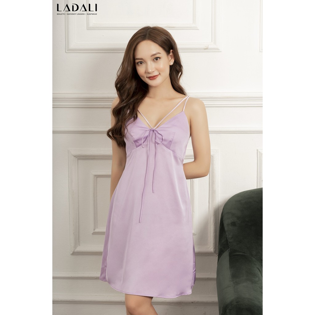 Đầm ngủ lụa satin cao cấp cổ tim quyễn rũ hàng thiết kế cao cấp Ladali