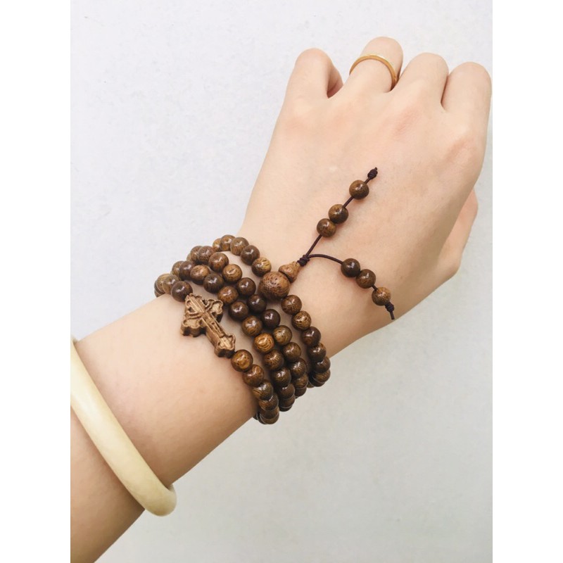 Chuỗi hạt trầm tốc mix thánh giá cho khách Công Giáo