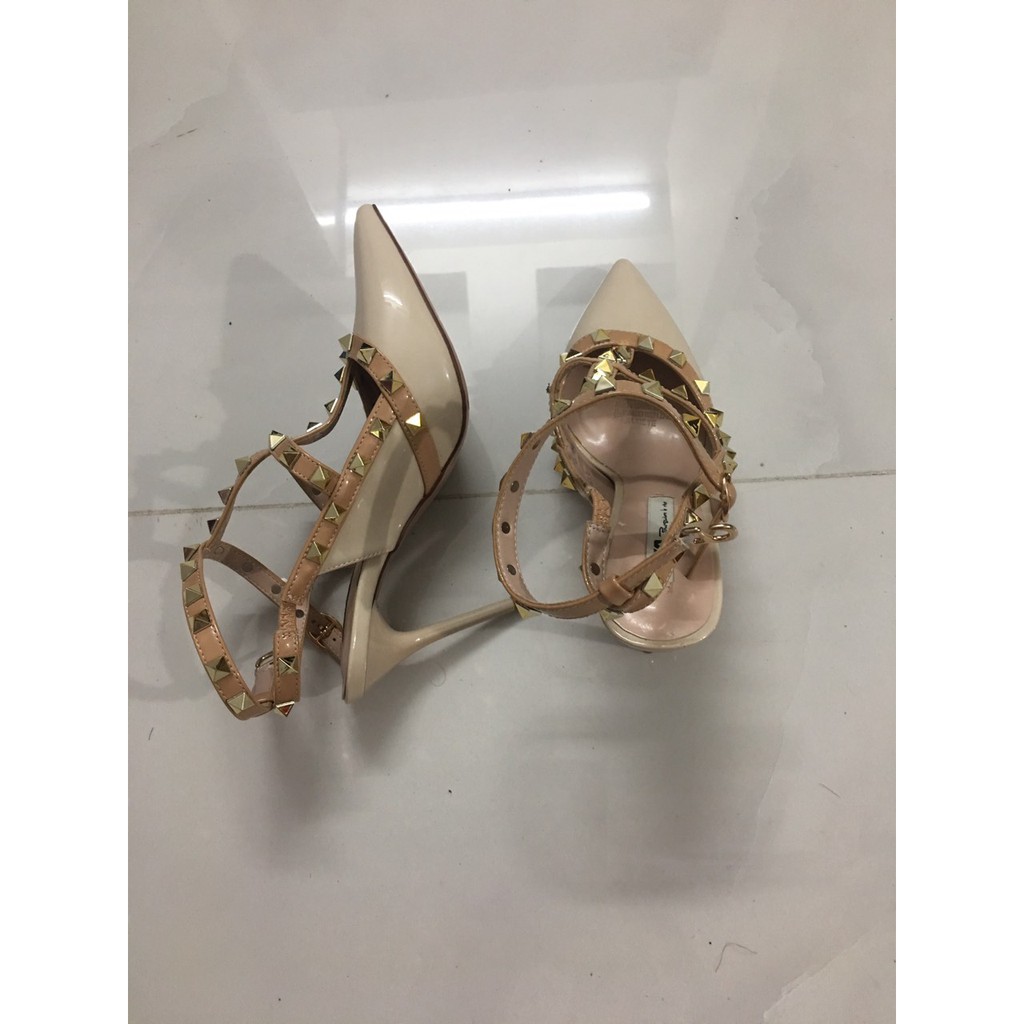 Thanh lý guốc siêu đẹp size 225