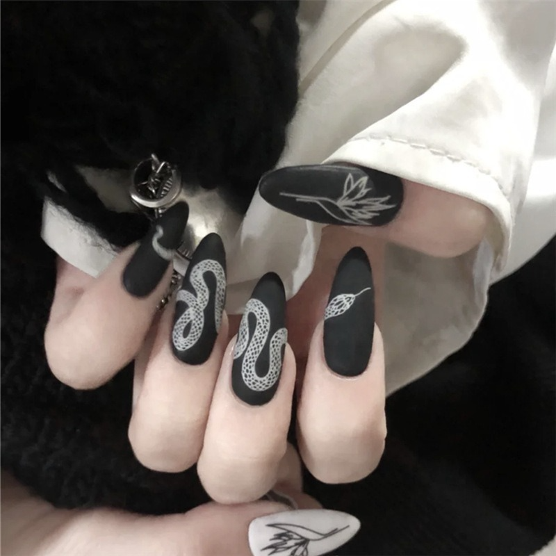 [Hàng mới về] Set 24 móng tay giả màu trắng đen phong cách gothic