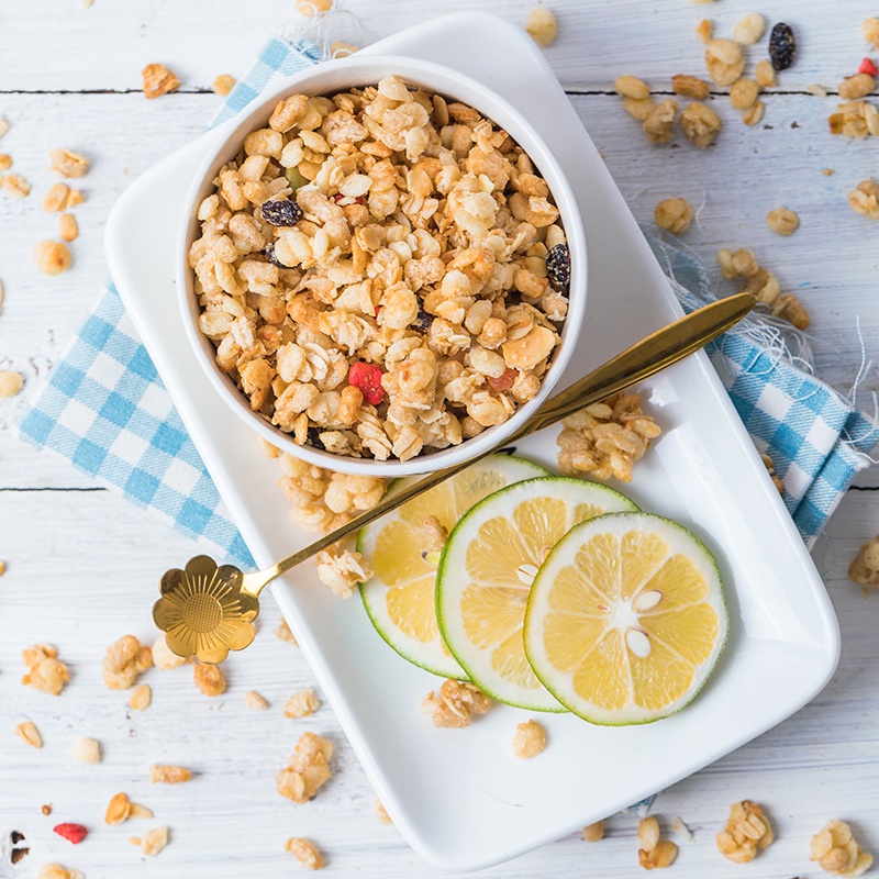 [HSD 10/2022] Ngũ cốc trái cây ăn kiêng Calbee Nhật Bản 500gr - Màu đỏ Hàng chính hãng