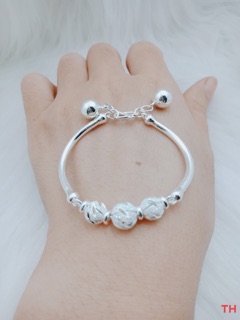 Vòng tay trẻ em bạc ta