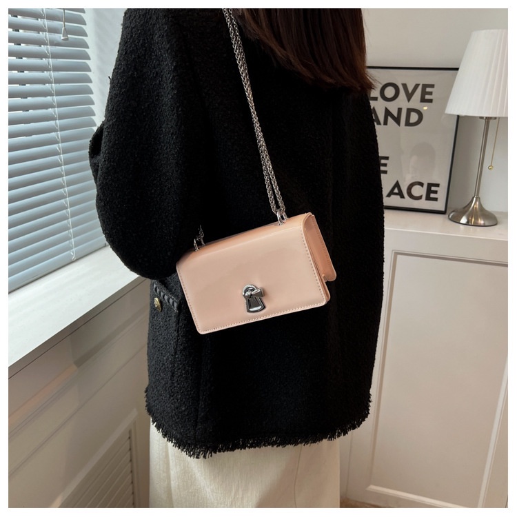 Túi Xách Đeo Vai Hình Vuông Cỡ Nhỏ Phối Dây Đeo Sợi Xích Phong Cách Năm Mới 2022 Chất Lượng Cao Thời Trang Mùa Hè Cho Nữ