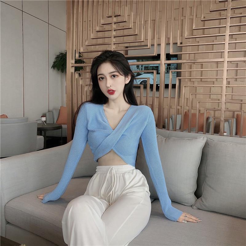 QKOOLE Áo dệt kim  tay dài cổ chữ V phong cách cổ điển Hàn Quốc cho nữ