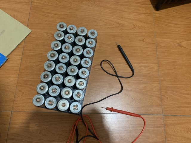 Pin lithium sắt cell pin 32650 dung lượng 50ah có đồng hồ hiển thị