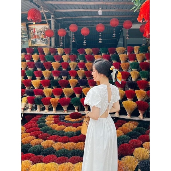 Váy trắng hở lưng đan dây lưng, váy maxi trắng