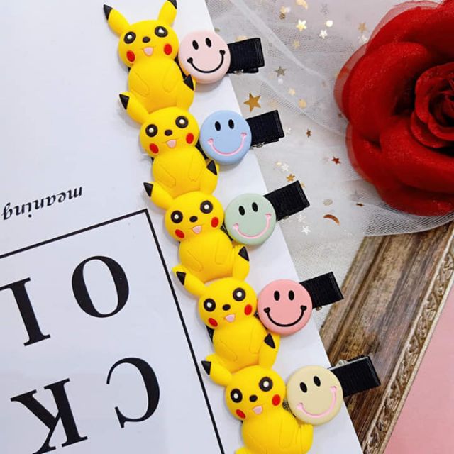 Kẹp mỏ vịt pikachu cho bé