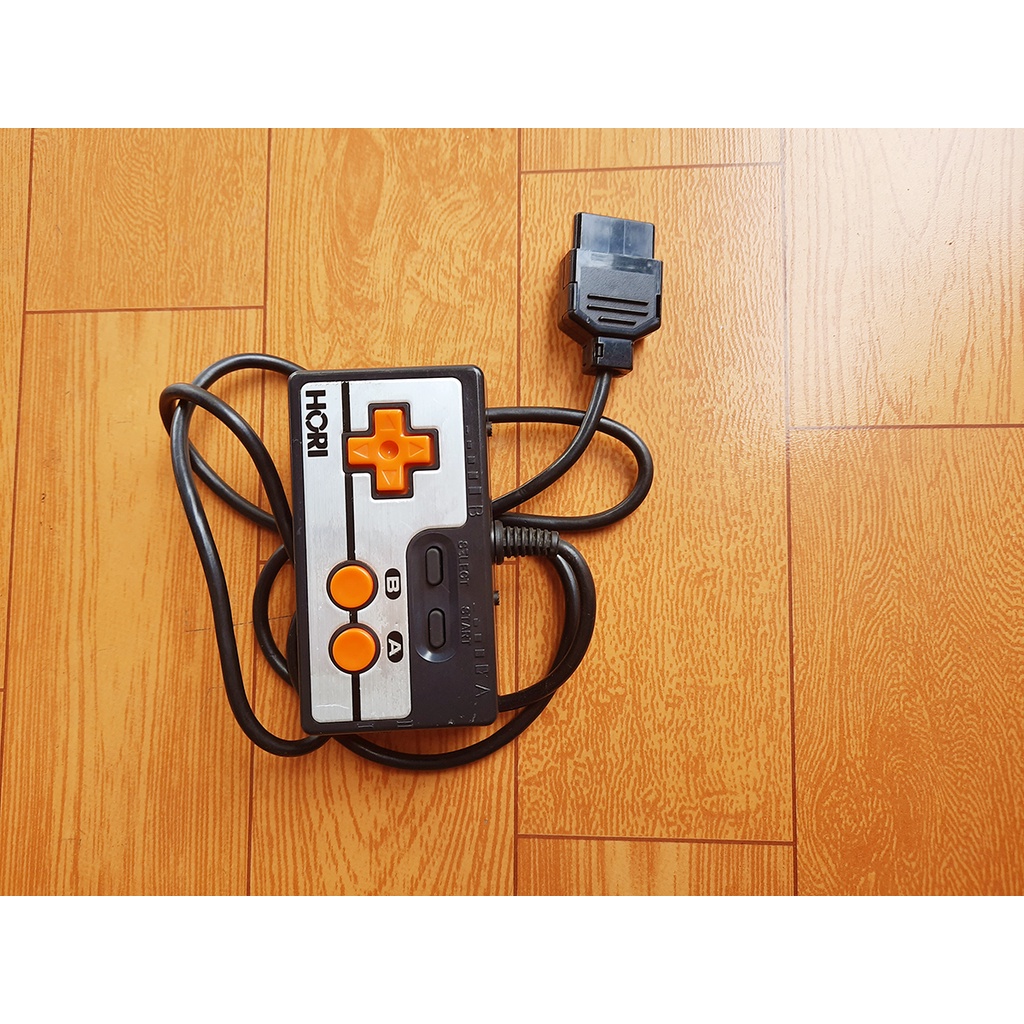 Tay cầm Famicom Hori Mini Commander HJ-11 siêu hiếm