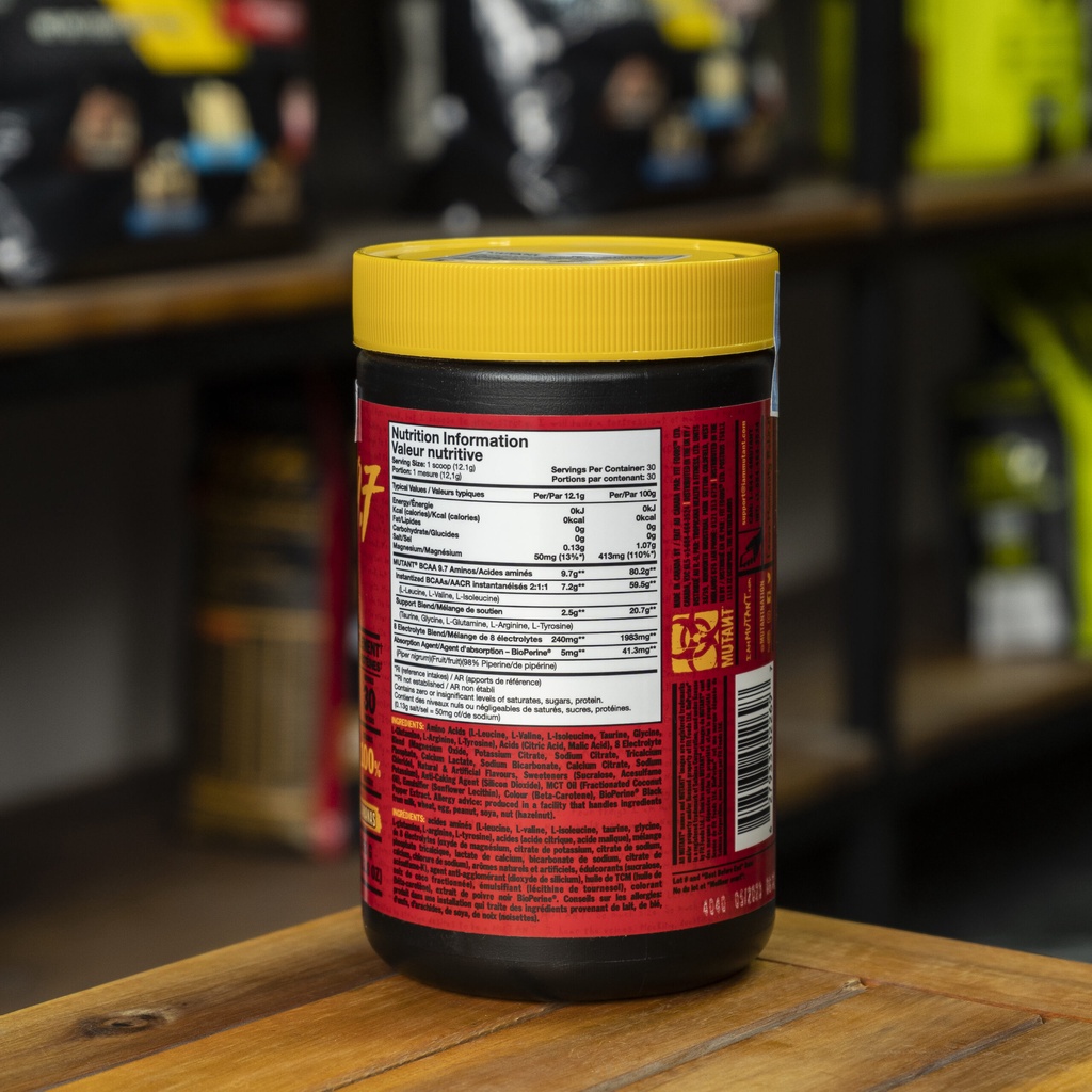 MUTANT BCAA 9.7 thực phẩm cao cấp bổ sung tằng sức bền cho GYMMER tập GYM 30 lần dùng.