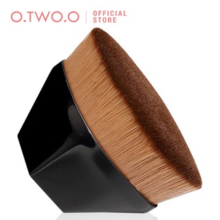 Cọ tán nền O.TWO.O làm bằng chất liệu sợi fiber mềm dễ trang điểm có 2 màu sắc tùy chọn 60g