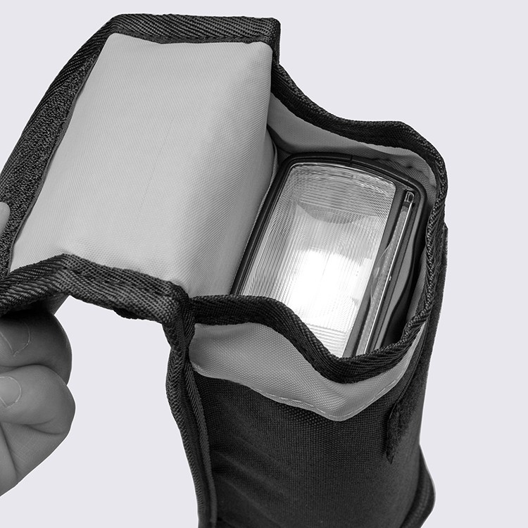 2F13 Túi đựng đèn Flash và phụ kiện có ngăn nhỏ đựng pin túi chống sock cho đèn flash