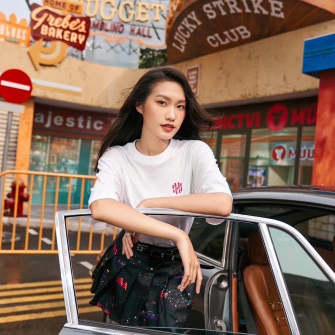 Áo thun unisex cộc tay nam nữ DREAM CHASER - T SHIRT ĐEN TRẮNG by Đoàn Văn Hậu
