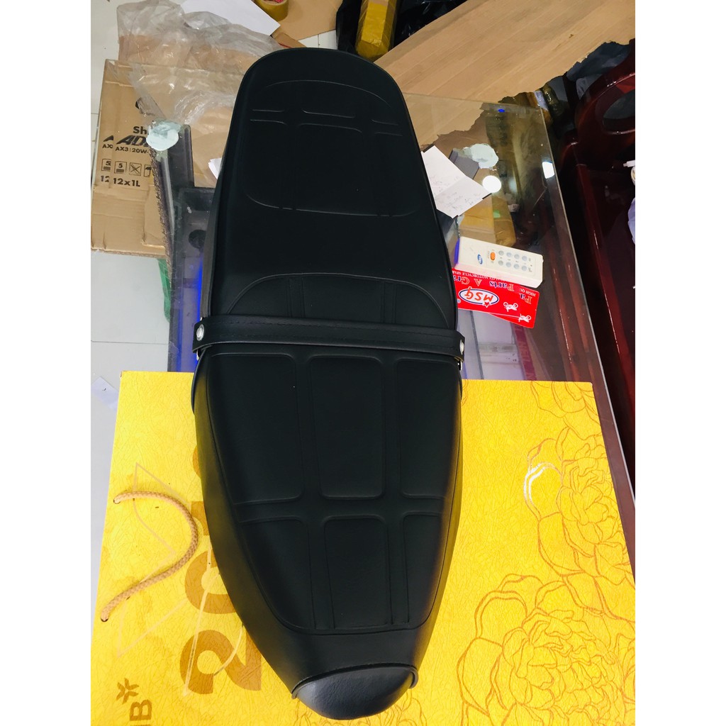 Cub DD-82-84-Custom: Yên liền màu đen cho xe cub đèn vuông như DD-DH-Custom-82-84-92-94