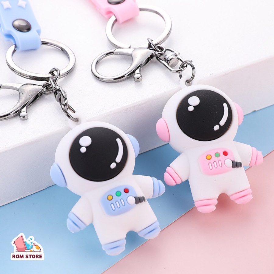 Móc chìa khoá phi hành gia móc túi xách, balo hot trend đáng yêu màu hồng, xanh phụ kiện móc khóa hàn quốc Rơm Store