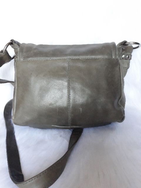 Túi đeo chéo da bò