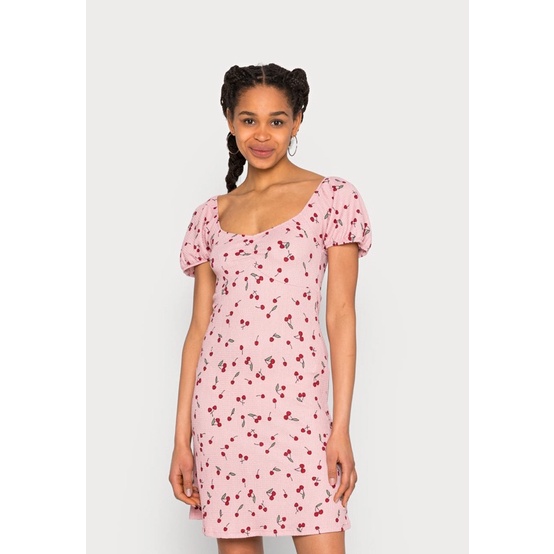 Váy xoè nhẹ dư sịn Onl* hoạ tiết cherry Tqxk