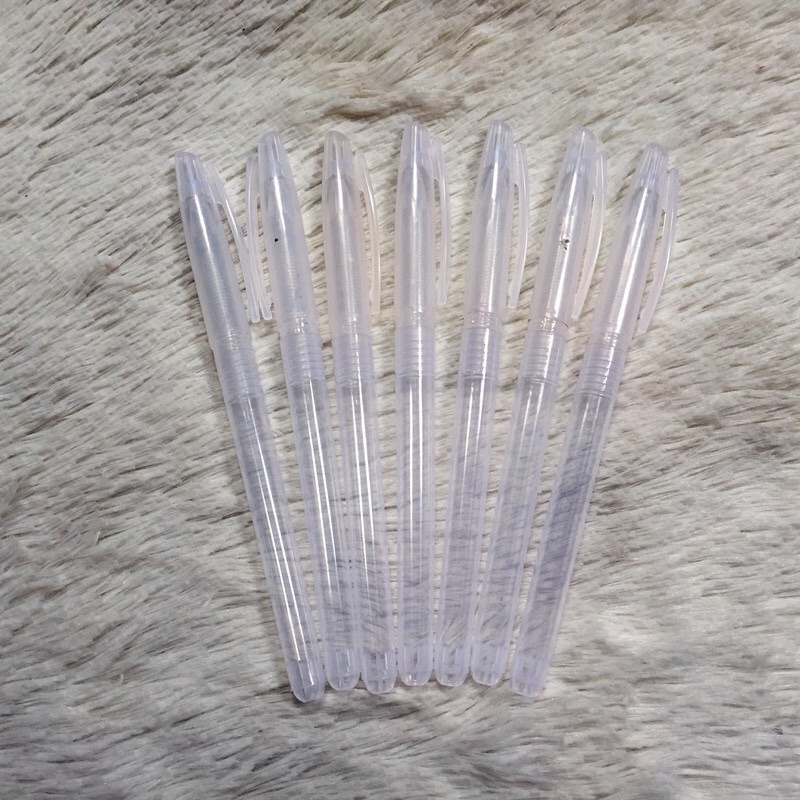 Vỏ bút thay ruột nhiều màu