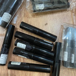 Tặng chuốt mi Mascara Shiseido mini size