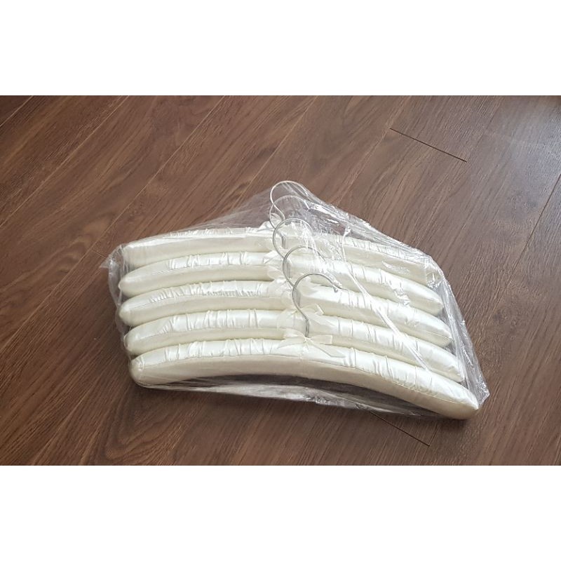 Móc vải satin, Móc áo vải, Màu kem - Hàng cao cấp