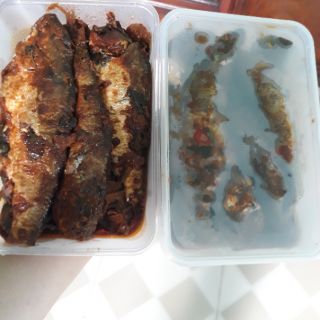 Cá mòi kho niêu đất 350
