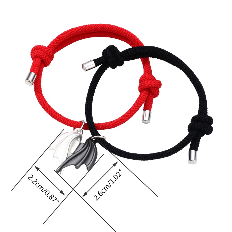 Bộ 2 Vòng Tay Bện Dây Thừng Khóa Nam Châm Hình Đôi Cánh Ác Quỷ Màu Đỏ Có Thể Điều Chỉnh