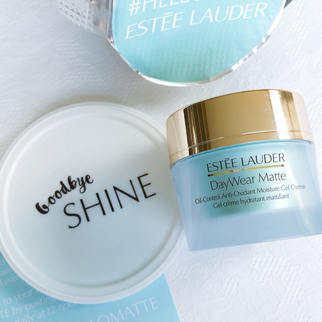 Kem dưỡng dành cho da dầu estee lauder