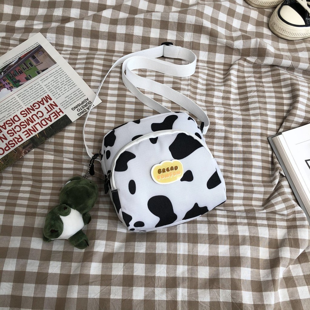 Túi vải ULZZANG TN815, túi đeo chéo chất liệu vải canvas họa tiết bò sữa thời trang