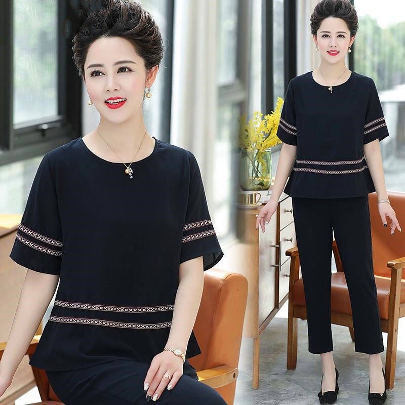 Set Áo Thun Ngắn Tay + Quần Lửng Thời Trang Cho Phụ Nữ Trung Niên